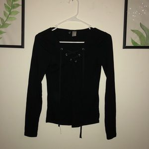 Lace up black longsleeve